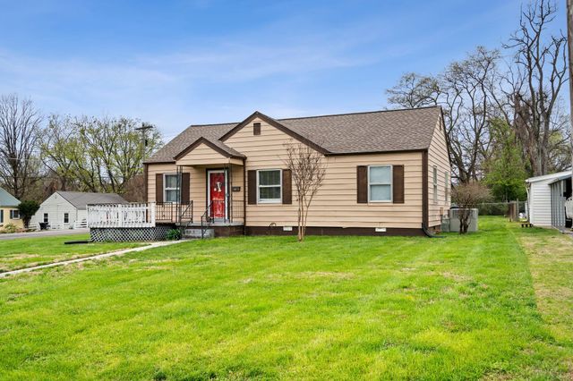 418 Lynn St, Murfreesboro, TN 37129