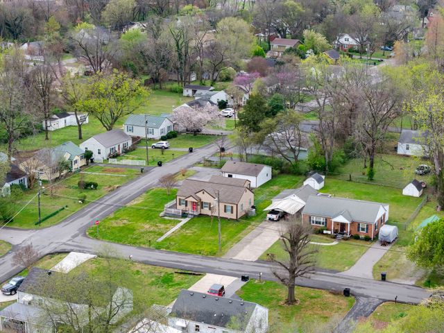 418 Lynn St, Murfreesboro, TN 37129