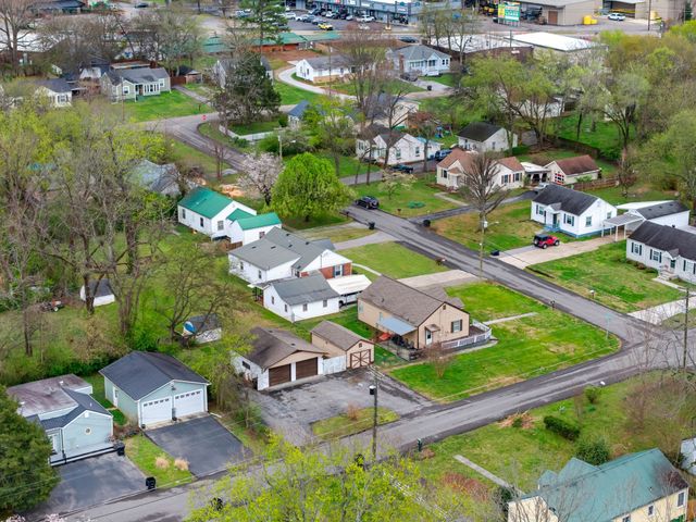 418 Lynn St, Murfreesboro, TN 37129