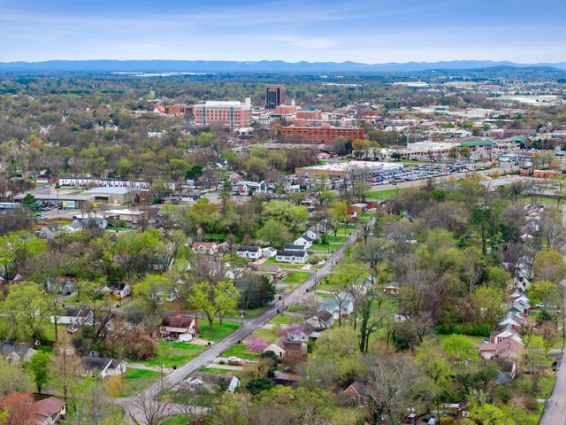 418 Lynn St, Murfreesboro, TN 37129