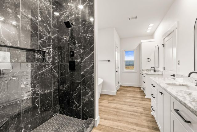 6 Republican Meadow Lane, Greenbrier, AR 72058