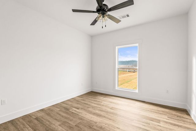 6 Republican Meadow Lane, Greenbrier, AR 72058