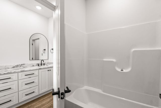 6 Republican Meadow Lane, Greenbrier, AR 72058