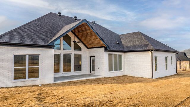 6 Republican Meadow Lane, Greenbrier, AR 72058