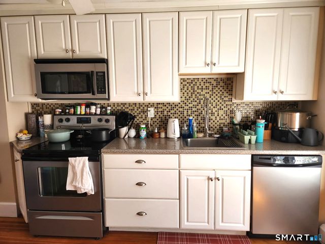 118 Grove Street, Middletown, CT 06457