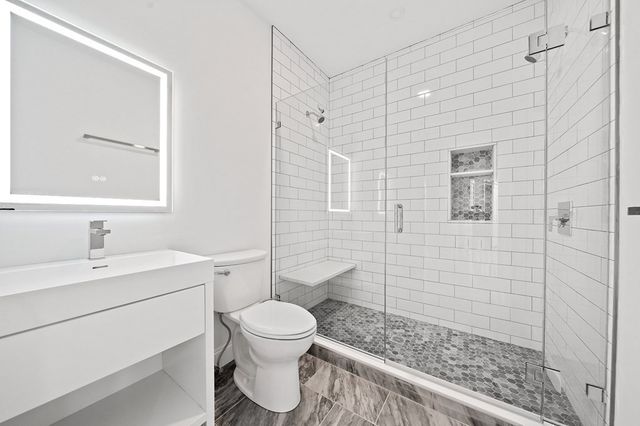 4383 Washington 2, Boston, MA 02131