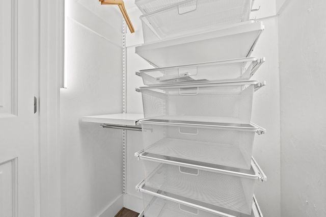 4383 Washington 2, Boston, MA 02131