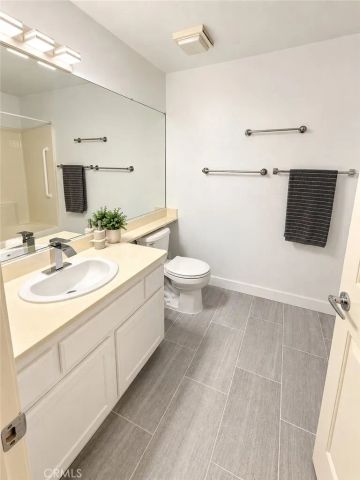 130 S Barranca 314, West Covina, CA 91791