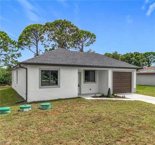3705 8th ST SW, Lehigh Acres, FL 33976