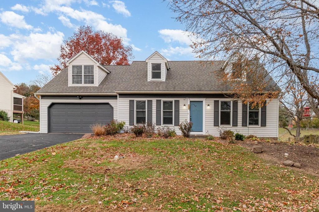 545 WOOD VIEW DR, Lititz, PA 17543