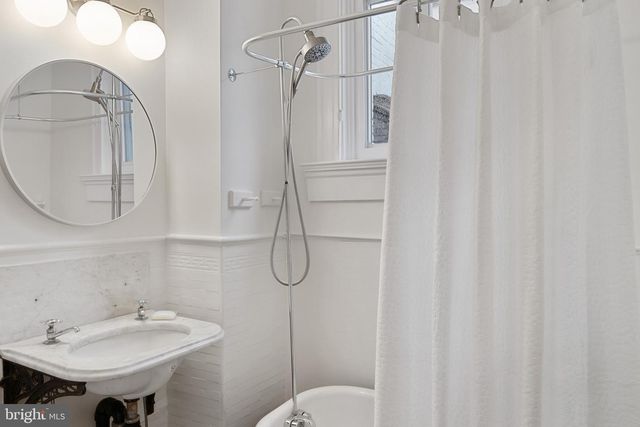 3009 GUILFORD AVE, Baltimore, MD 21218