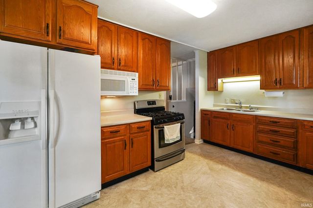 1101 W Riga Avenue, Marion, IN 46952