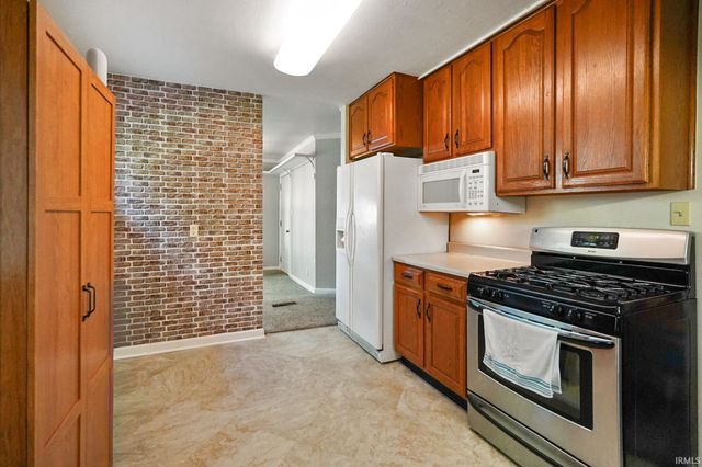 1101 W Riga Avenue, Marion, IN 46952