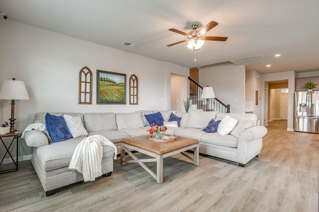 1201 Kerrville Lane, Weatherford, TX 76087