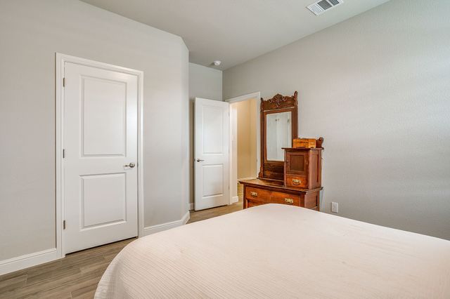 1201 Kerrville Lane, Weatherford, TX 76087