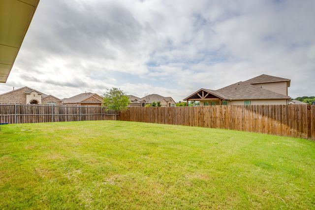1201 Kerrville Lane, Weatherford, TX 76087