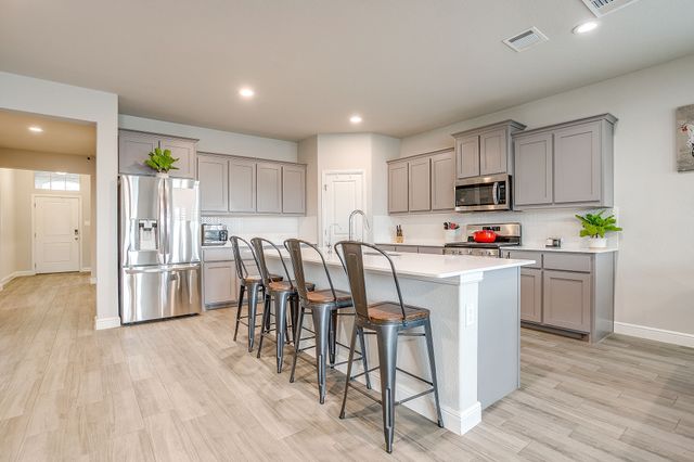 1201 Kerrville Lane, Weatherford, TX 76087