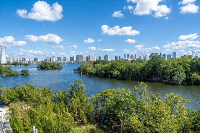 16385 Biscayne Boulevard 417, North Miami Beach, FL 33160