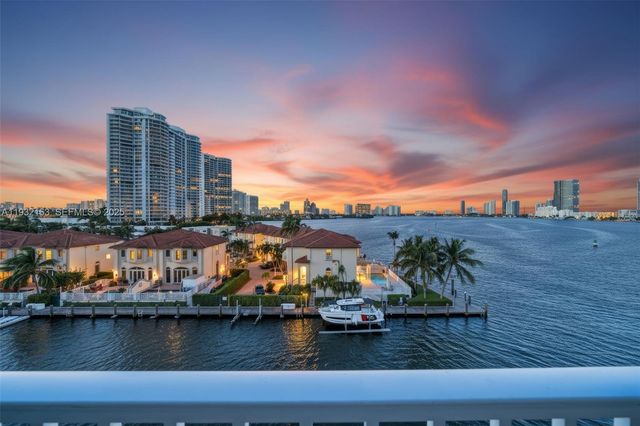 4000 NE 170th St 602, North Miami Beach, FL 33160