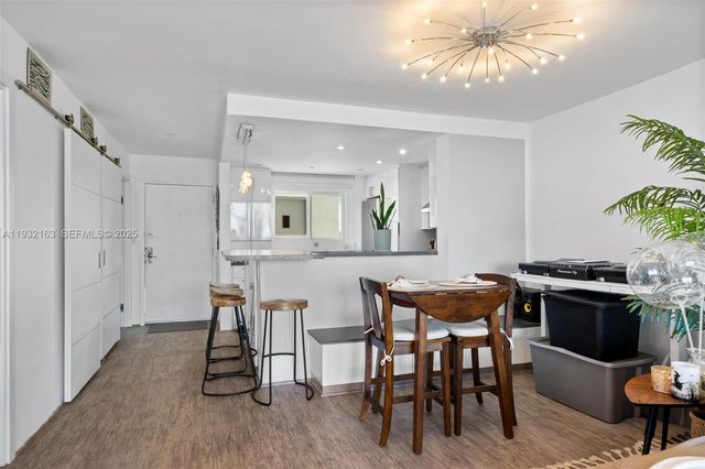 4000 NE 170th St 602, North Miami Beach, FL 33160