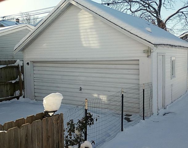 6720 31st AVENUE, Kenosha, WI 53142