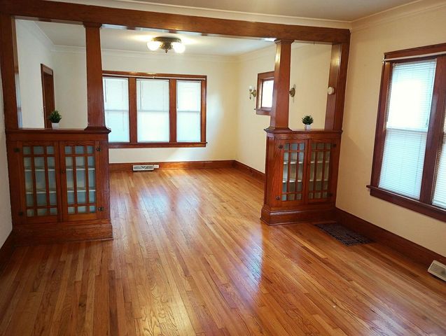 6720 31st AVENUE, Kenosha, WI 53142