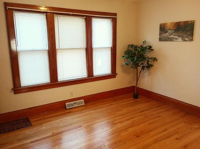 6720 31st AVENUE, Kenosha, WI 53142