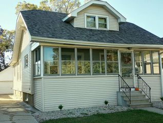 6720 31st AVENUE, Kenosha, WI 53142