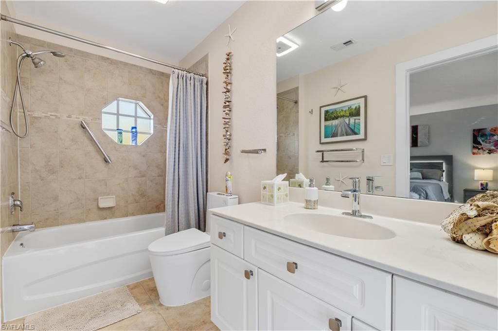 Image 14 of property listing at 2126 SW 47th ST, Cape Coral, FL 33914