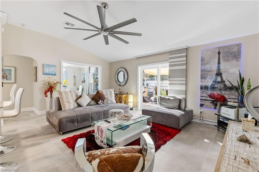 Image 15 of property listing at 2126 SW 47th ST, Cape Coral, FL 33914