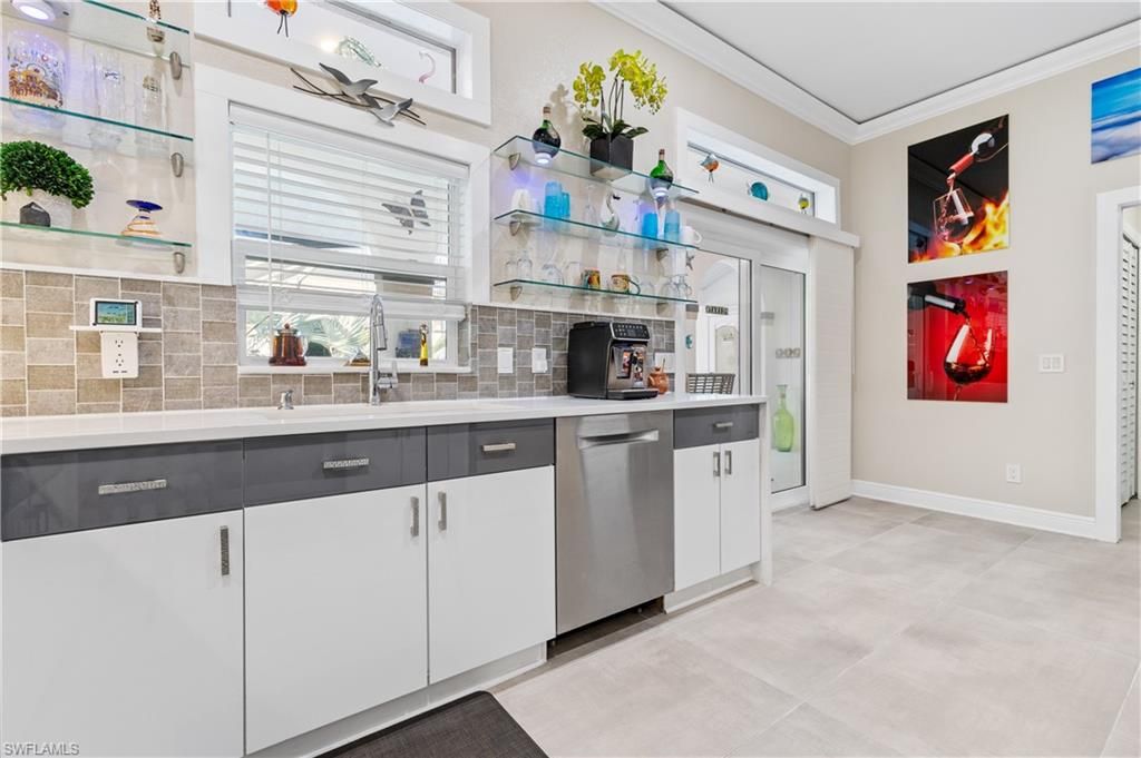 Image 25 of property listing at 2126 SW 47th ST, Cape Coral, FL 33914