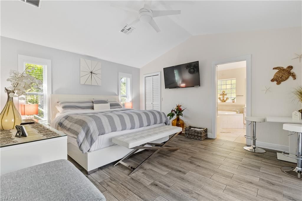 Image 27 of property listing at 2126 SW 47th ST, Cape Coral, FL 33914