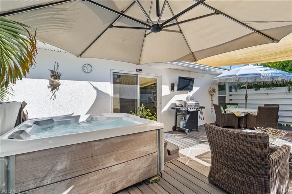 Image 38 of property listing at 2126 SW 47th ST, Cape Coral, FL 33914