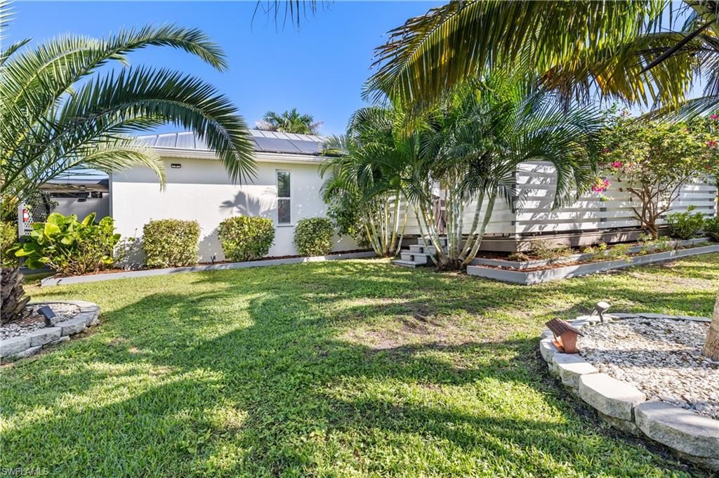 Image 39 of property listing at 2126 SW 47th ST, Cape Coral, FL 33914