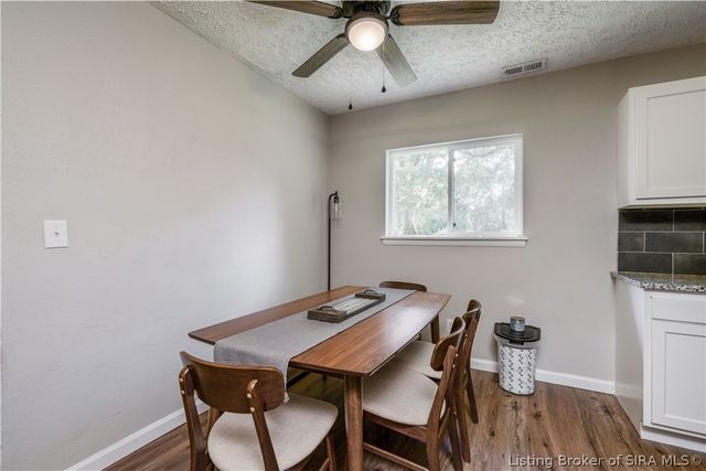 805 Foxglove Drive, Jeffersonville, IN 47130