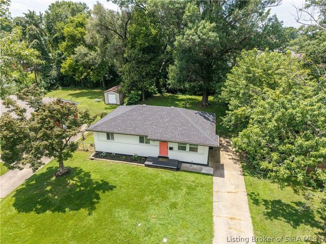 805 Foxglove Drive, Jeffersonville, IN 47130