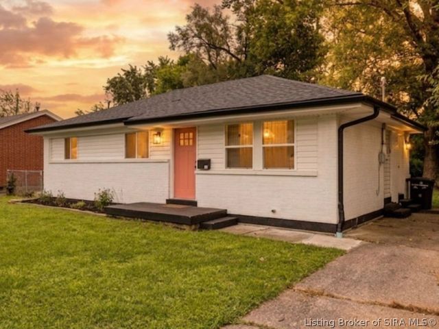 805 Foxglove Drive, Jeffersonville, IN 47130
