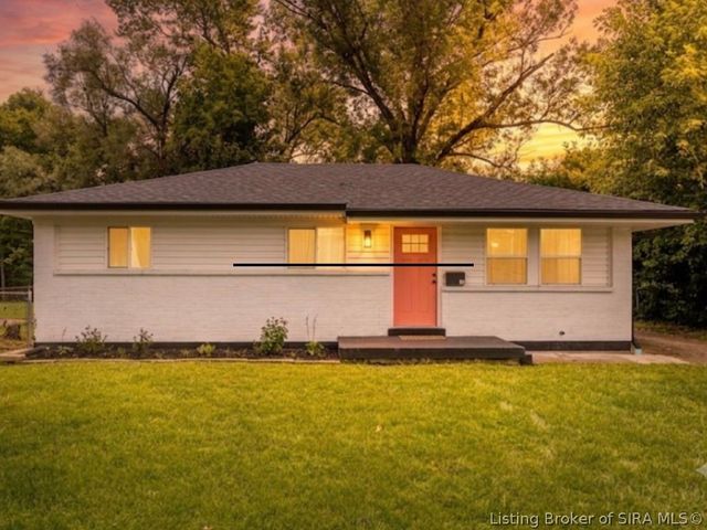 805 Foxglove Drive, Jeffersonville, IN 47130