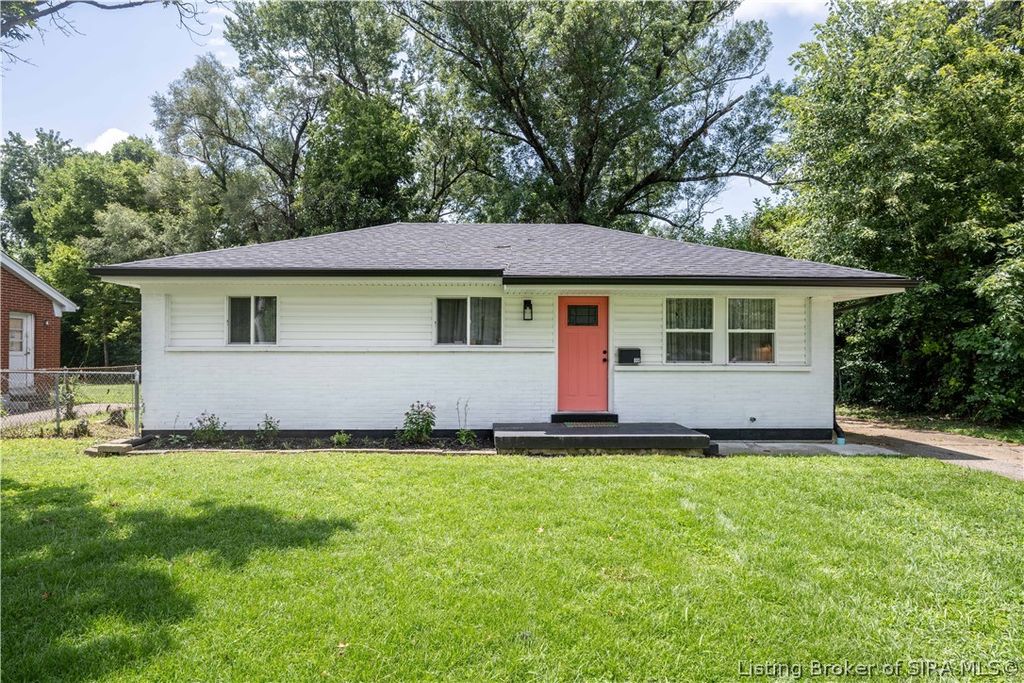 805 Foxglove Drive, Jeffersonville, IN 47130