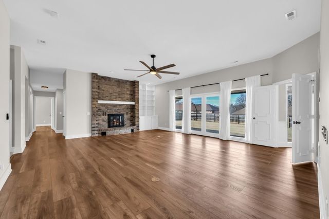 209 El Contento Drive, Bentonville, AR 72712