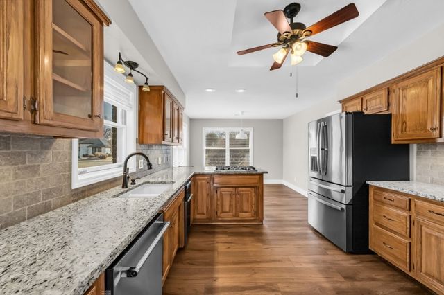 209 El Contento Drive, Bentonville, AR 72712