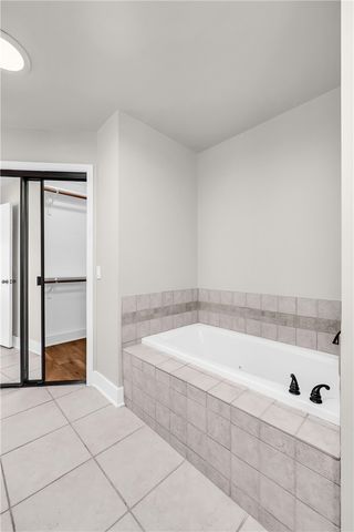 209 El Contento Drive, Bentonville, AR 72712