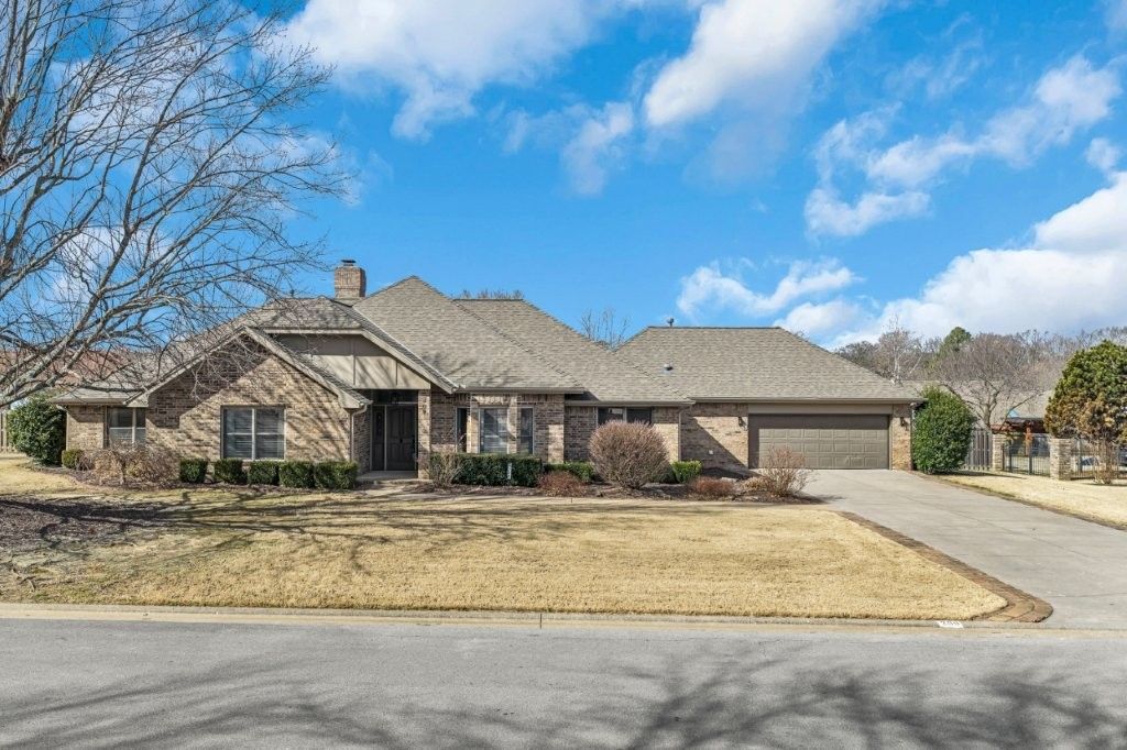 209 El Contento Drive, Bentonville, AR 72712