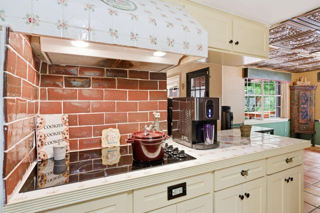 619 Tall Pines Drive, Magnolia, TX 77354