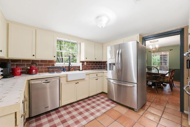 619 Tall Pines Drive, Magnolia, TX 77354