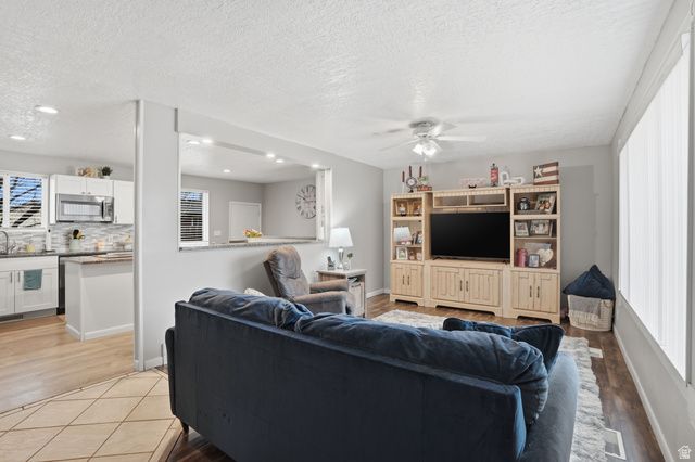 3847 S WESTGATE CIR, Magna, UT 84044