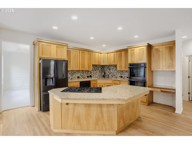 8481 Sw 168TH Ave, Beaverton, OR 97007