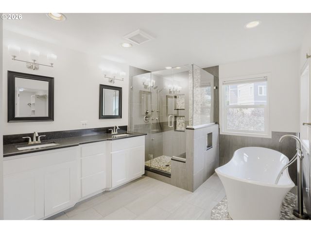 8481 Sw 168TH Ave, Beaverton, OR 97007