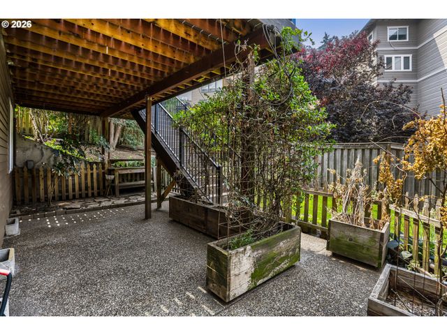 8481 Sw 168TH Ave, Beaverton, OR 97007