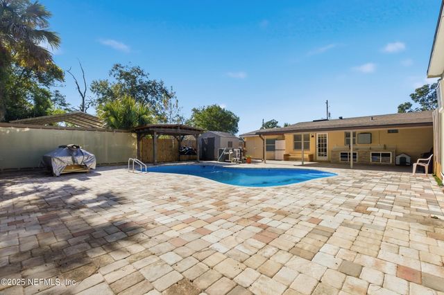 3227 RED OAK Drive, Jacksonville, FL 32277